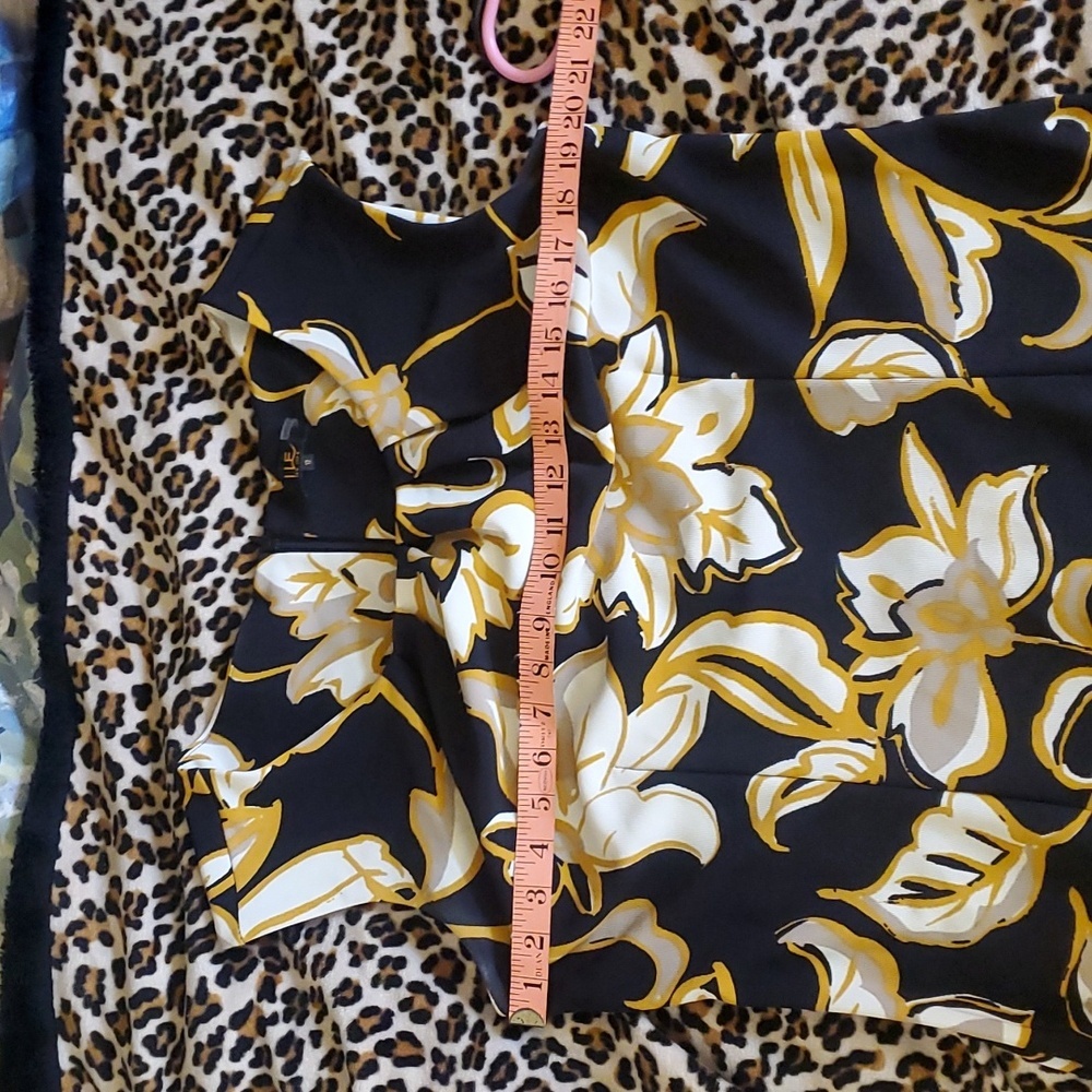 Black & Gold floral dress - Picture 5 of 12